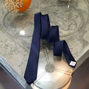 SLIM TIE